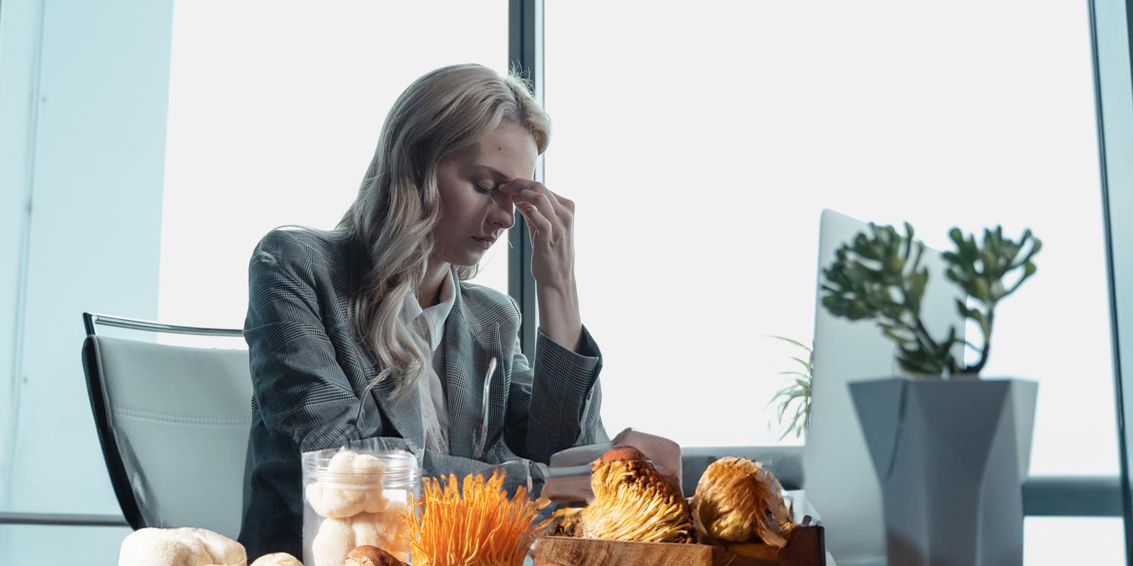 Can't Focus - Frustrated Man on Laptop - ADHD - Overwhelmed - Troomy Nootropics in Whittier, CA